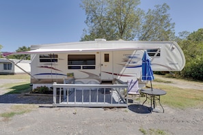 Exterior - 2 Mi to Lake Guntersville: Peaceful Camper Home (Langston)