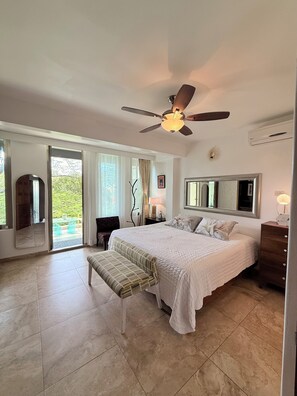 3 chambres, fer et planche à repasser, Wi-Fi, draps fournis