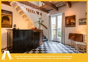 Doccia, asciugacapelli, asciugamani, sapone