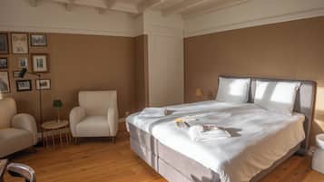 Coffres-forts dans les chambres, rideaux occultants