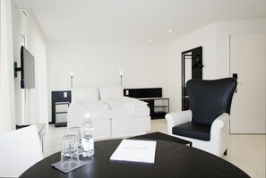 1 makuuhuone, silitysrauta/-lauta, internet, vuodevaatteet