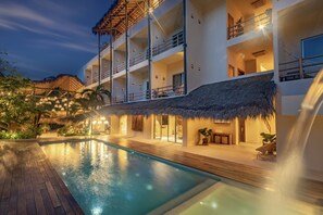 Unclassified image, 2 of 48, button - Casa Bocana Huatulco (Santa María Huatulco)