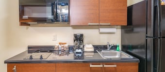 My Place Hotel - Marquette, Mi