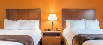 My Place Hotel - Marquette, Mi