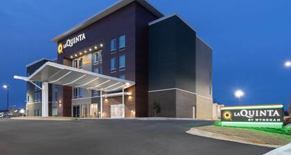 La Quinta Inn & Suites by Wyndham Athens I-65