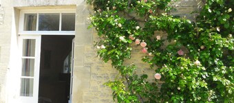 Vaste maison familiale, proche des plages du Débarquement.