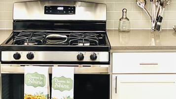 Microwave, oven, stovetop, dishwasher