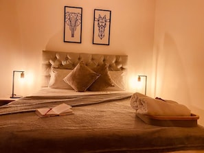 English, UK Comfort Apartment, Balcony, City View (A) | In-room safe, desk, laptop workspace, blackout curtains - Apartamento exclusivo Caribe Campestre  (Coveñas)