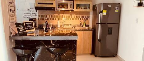 Comfort Apartment, Balcony, City View (C) | Microwave