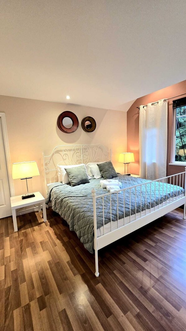 1 chambre, fer et planche à repasser, Wi-Fi, draps fournis