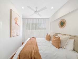 3 bedrooms, free WiFi, bed sheets
