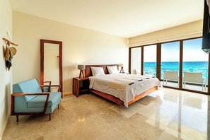 3 bedrooms, WiFi, bed sheets - Ocean Escape: New Downtown Penthouse (Isla Mujeres)