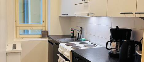 Oven, stovetop, dishwasher