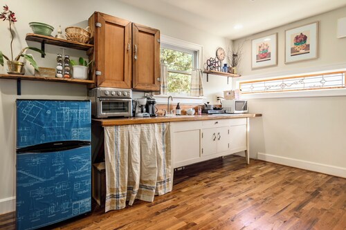 Loft 2-bedroom/1bath in Pewee Valley close to Louisville