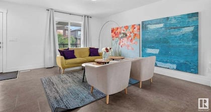 Fully Furnished 3-Bedroom Duplex – Near K–9 Schools & Amenities!