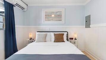 1 slaapkamer, een strijkplank/strijkijzer, gratis wifi, beddengoed