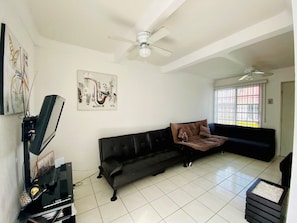 Casa familiare, 4 camere da letto, animali ammessi | Area soggiorno