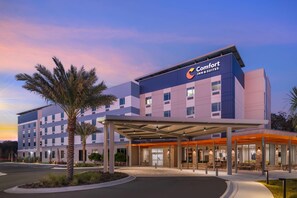 Exterior - Comfort Inn & Suites Orlando Sanford Airport (Sanford)