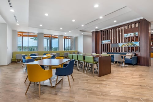 Comfort Inn & Suites Orlando Sanford Airport