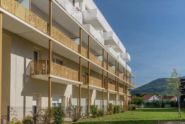 Exterior - Quality Suites Grenoble Sud (Echirolles)