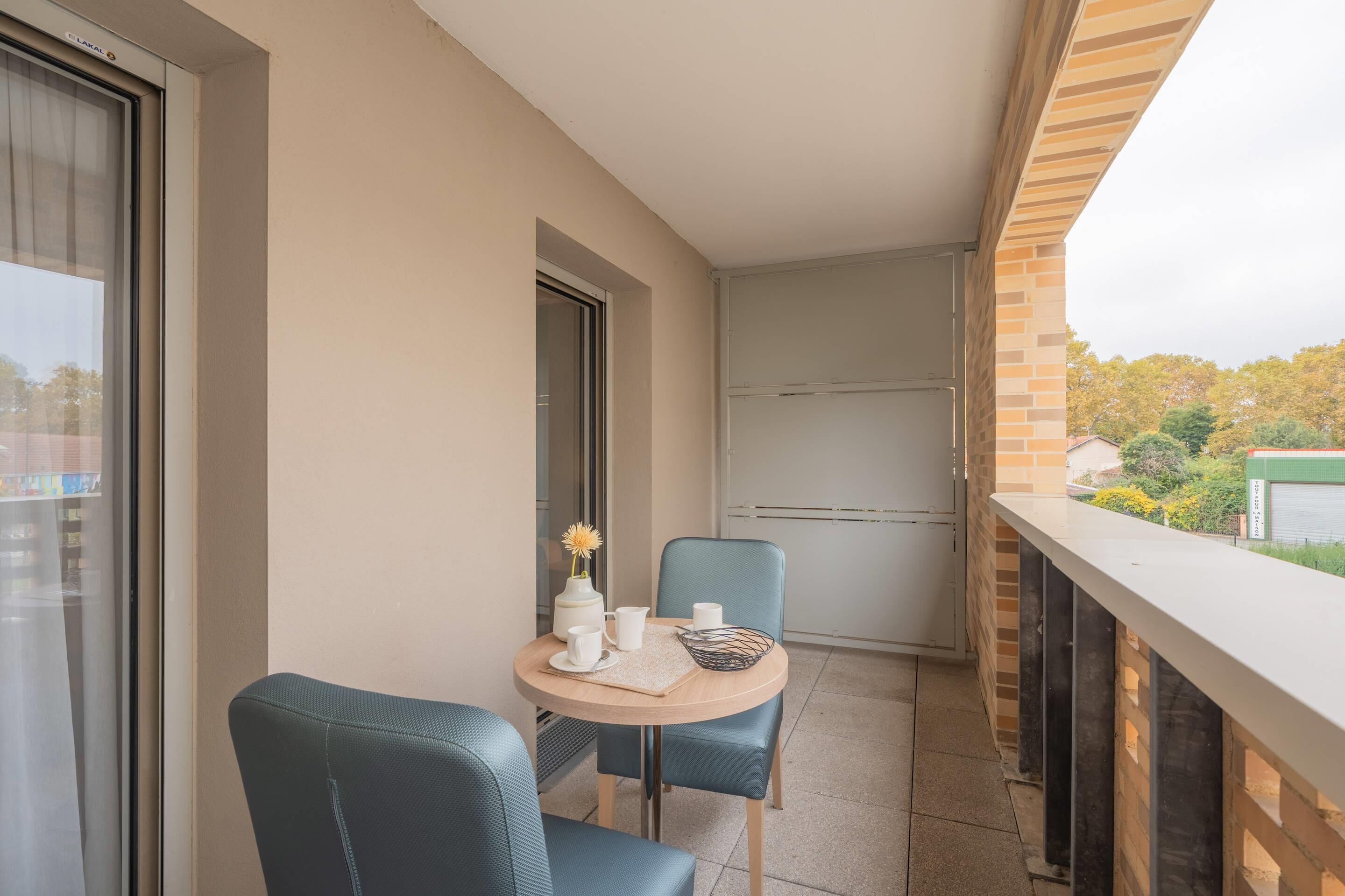 Chambre, 1 grand lit et 1 canapé-lit, non-fumeurs (Upgrade) | Lits bébé (gratuits), Wi-Fi gratuit, draps fournis