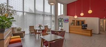 ํ๋ฆฌํฐ ์ค์ํธ ๋ฎ๋ฃจ์ฆ