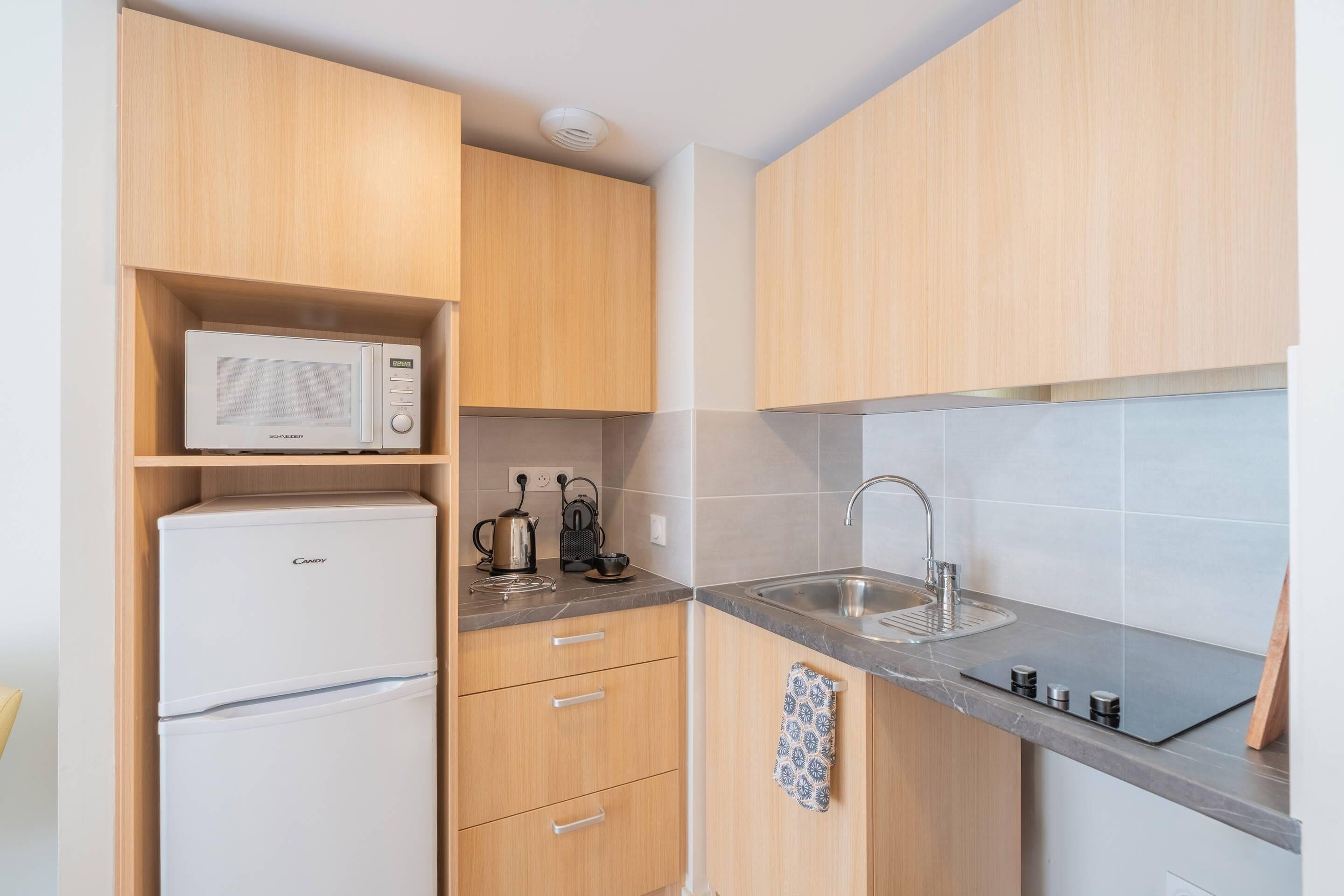 Apartment, 1 Bedroom | WiFi (free), bed sheets