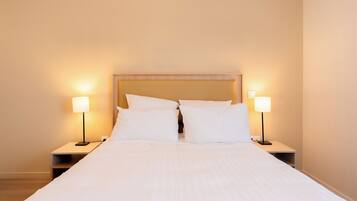 Studio | WiFi (free), bed sheets