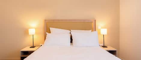 Studio | WiFi (free), bed sheets