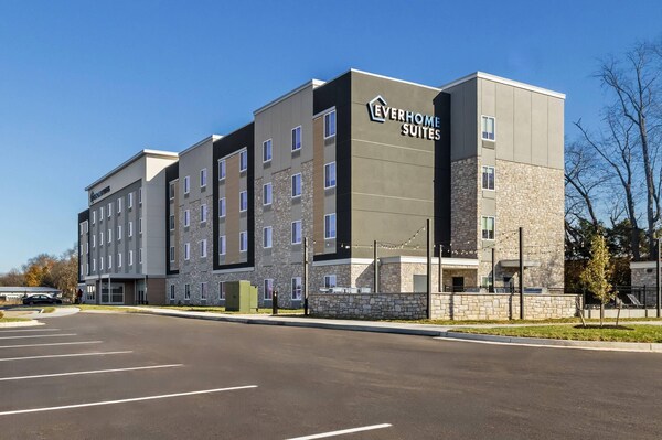 Everhome Suites Bowling Green By Choice Hotels - Bowling Green, KY