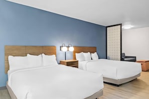 Chambre Standard, 2 grands lits, non-fumeurs | Literie de qualité supérieure, couette en duvet d'oie, surmatelas