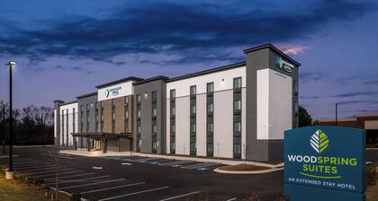 WoodSpring Suites Charlotte Northlake