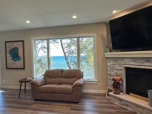 TV connectée, chaîne hi-fi, écrans d'ordinateur, imprimantes