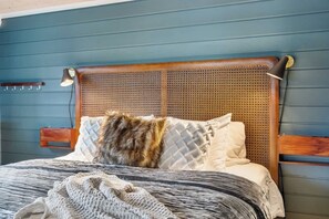 4 slaapkamers, een strijkplank/strijkijzer, wifi, beddengoed