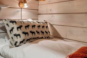 4 slaapkamers, een strijkplank/strijkijzer, wifi, beddengoed