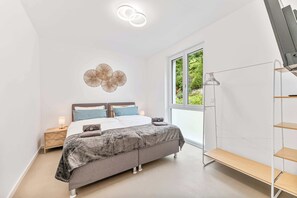 4 chambres, fer et planche à repasser, lit parapluie, Wi-Fi