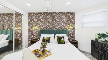 2 bedrooms, iron/ironing board, travel crib, free WiFi