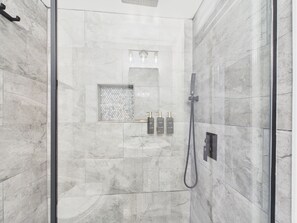 Hair dryer, towels - Elite 2BR Art Deco retreat. Steps to Wrigley. (Chicago)