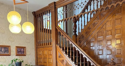 Second Floor Apartment in Victorian House