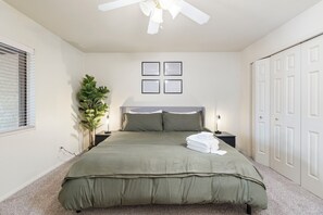 2 bedrooms, iron/ironing board, free WiFi, bed sheets