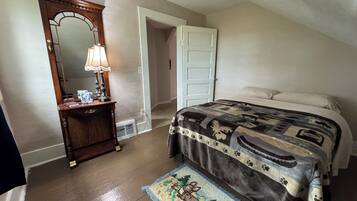 6 bedrooms, free WiFi, bed sheets