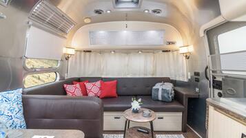 Televisor intel·ligent i llar de foc