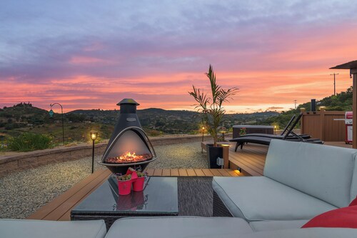 AIRSTREAM GLAMPING! Jacuzzi, BBQ & Chill!