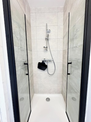 Dusche, Haartrockner