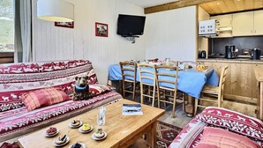 Óflokkuð mynd, 2 af 3, hnappur