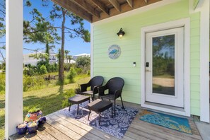 Terrace/patio - Blue Turtle Bliss - Cape San Blas bungalow w/easy pool and beach access (Port St. Joe)