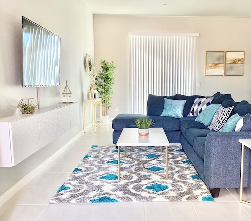 Desert Dream Pool House