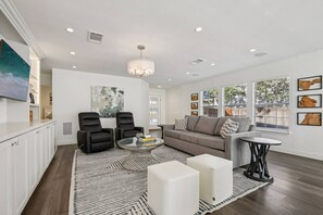 Smart-TV, DVD-Player