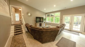 スマートテレビ、書庫、ステレオ