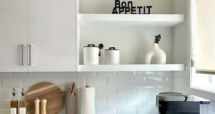 Modern South Calgary Retreat – Sleeps 6 + Private Garage!